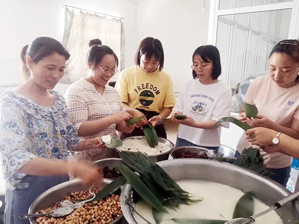 粽子飄香 塞滿幸福 | 騰飛鑄鋼祝大家端午節(jié)安康！